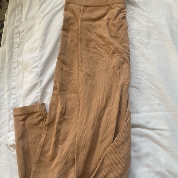 TAN LEGGINGS - Picture 3 of 5
